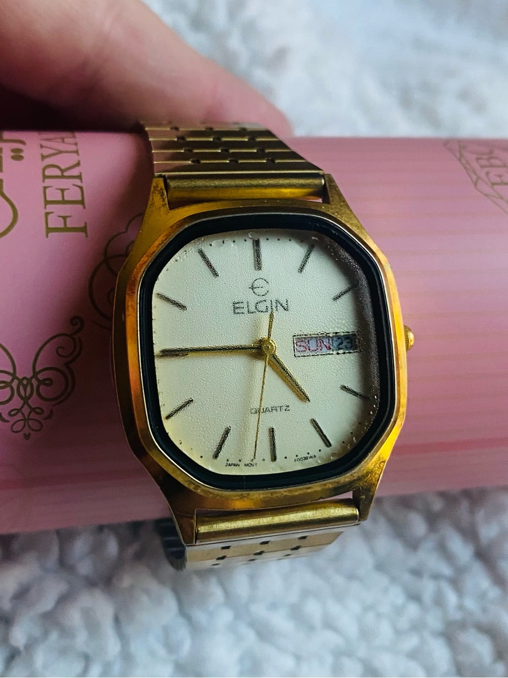 Vintage Elgin FC206012 Men’s Quartz Watch 70’s 80’s Gold Toned